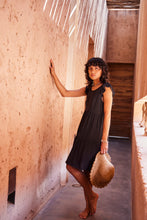 Lade das Bild in den Galerie-Viewer, ICHI - Kleid Marrakech Black
