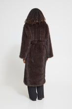 Lade das Bild in den Galerie-Viewer, ICHI - Mantel Havuza in Chocolate Brown Melange