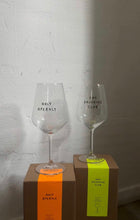 Load image into Gallery viewer, Weinglas - Day Drinking Club