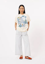 Lade das Bild in den Galerie-Viewer, FRNCH Paris - T-shirt Andie Creme Frnch Area Print