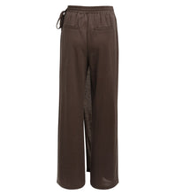Load image into Gallery viewer, YAYA -Hose mit weitem Bein in Wickeloptik in Aubergine Purple