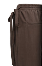 Load image into Gallery viewer, YAYA -Hose mit weitem Bein in Wickeloptik in Aubergine Purple