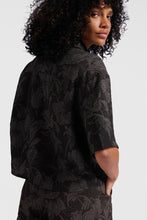 Load image into Gallery viewer, YAYA - Bluse mit Muster washed black dessin