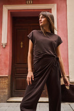 Load image into Gallery viewer, YAYA -Hose mit weitem Bein in Wickeloptik in Aubergine Purple