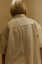 Lade das Bild in den Galerie-Viewer, YAYA - Denimjacke mit kurzen Ärmel in Desert Beige