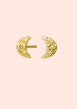 Load image into Gallery viewer, Maanesten - Earrings / Studs Aega Gold