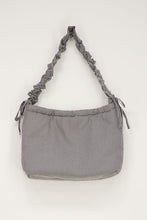 Lade das Bild in den Galerie-Viewer, My Jewellery - karierte Shopper mit Rüschenriemen