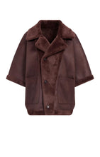 Load image into Gallery viewer, YAYA - Oversize-Wendejacke aus Fellimitat in Bitter Chocolate Red