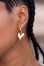 Lade das Bild in den Galerie-Viewer, MY Jewellery - große Ohrringe mit Herz und Perlen
