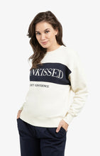 Lade das Bild in den Galerie-Viewer, YAYA - Sweater mit Sunkissed Stickerei in Navy Blue / Beige
