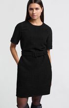 Load image into Gallery viewer, YAYA - schwarzes Tweed Kleid mit Gürtel