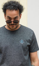 Lade das Bild in den Galerie-Viewer, Shirt Logo - BlackWhite