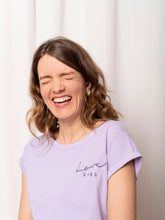 Lade das Bild in den Galerie-Viewer, Shirt Love Gang lila