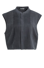 Load image into Gallery viewer, YAYA - Bluse mit Weste im Lagenlook und Plissee-Details in Hole Black
