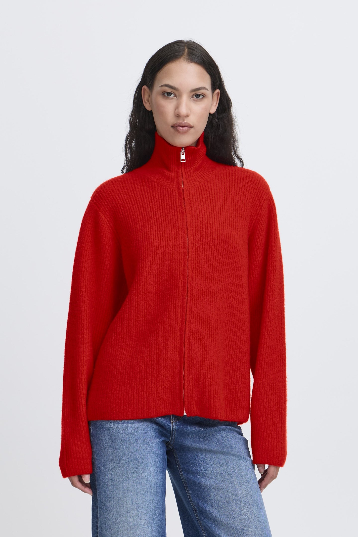 ICHI - Cardigan mit Zipper Ducie in Fiery Red