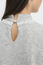 Lade das Bild in den Galerie-Viewer, ICHI - Pullover mit Perlenverzierung Macon in Grey Melange
