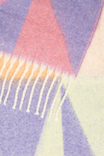 Lade das Bild in den Galerie-Viewer, ICHI - Schal Malfrid Navy Peony
