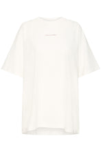 Lade das Bild in den Galerie-Viewer, ICHI - Oversize Shirt Kamille DANCE
