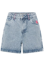 Lade das Bild in den Galerie-Viewer, ICHI - Shorts Laveny in Light Blue Bleached
