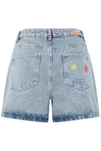 Lade das Bild in den Galerie-Viewer, ICHI - Shorts Laveny in Light Blue Bleached
