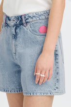 Lade das Bild in den Galerie-Viewer, ICHI - Shorts Laveny in Light Blue Bleached
