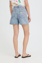 Lade das Bild in den Galerie-Viewer, ICHI - Shorts Laveny in Light Blue Bleached
