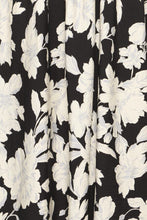 Lade das Bild in den Galerie-Viewer, ICHI - Kleid Hemma in black white flower
