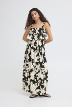 Lade das Bild in den Galerie-Viewer, ICHI - Kleid Hemma in black white flower
