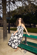 Lade das Bild in den Galerie-Viewer, ICHI - Kleid Hemma in black white flower
