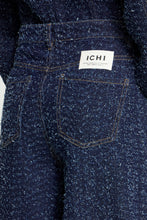 Lade das Bild in den Galerie-Viewer, ICHI - Barrel Jeans Salia in Dark Blue Broken Denim
