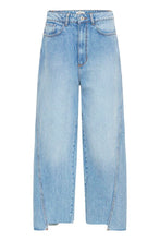 Load image into Gallery viewer, ICHI - Jeans Obinne Barrel fit in Denim light blue stonewashed
