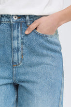 Load image into Gallery viewer, ICHI - Jeans Obinne Barrel fit in Denim light blue stonewashed
