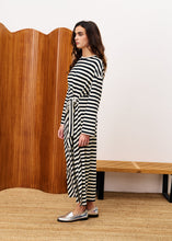 Load image into Gallery viewer, FRNCH - Jersey Kleid Fenouil Noir Streifen
