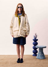 Lade das Bild in den Galerie-Viewer, FRNCH - Jacke Cartagena in  Creme
