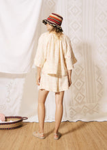 Load image into Gallery viewer, FRNCH - Bluse Alessandro in creme
