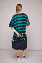 Load image into Gallery viewer, Wiya - Streifen Shirt mit Fransen

