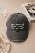Lade das Bild in den Galerie-Viewer, Love Gang - Cap Make your own Money in Jeans Grau
