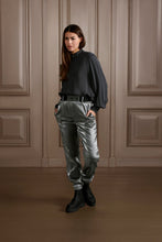 Load image into Gallery viewer, YAYA - Langarm Bluse Anthracite Silver
