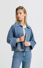 Lade das Bild in den Galerie-Viewer, YAYA - Jeansjacke Oversize Blue denim
