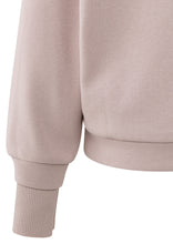 Lade das Bild in den Galerie-Viewer, YAYA - Sweatshirt mit gerippten Kragen in Shadow Gray Pink
