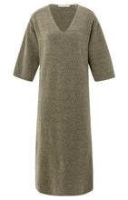 Lade das Bild in den Galerie-Viewer, YAYA - Strickkleid mit V-Ausschnit Capers Melange
