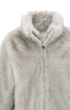 Lade das Bild in den Galerie-Viewer, YAYA - Jacke aus Fellimitat light grey
