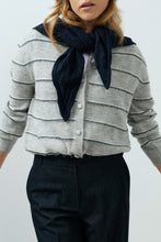 Load image into Gallery viewer, YAYA - Strick-Cardigan mit Streifen und Kordelzug in Medium Grey Melange
