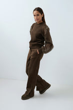 Load image into Gallery viewer, YAYA - Pullover mit Rüschenärmeln in Slate Black Brown
