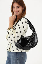 Lade das Bild in den Galerie-Viewer, My Jewellery - Tasche schwarz Lack
