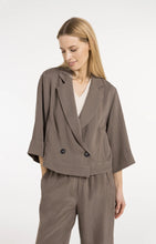 Load image into Gallery viewer, YAYA - Blazer mit Kimonoärmeln in wasched brown
