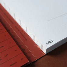 Lade das Bild in den Galerie-Viewer, Candrakala - Mondkalender 2027 in Mars Metallic
