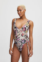 Load image into Gallery viewer, ICHI - Swimsuit Prisha Crystal Gray Flower
