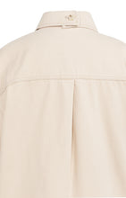 Lade das Bild in den Galerie-Viewer, YAYA - Denimjacke mit kurzen Ärmel in Desert Beige
