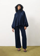 Load image into Gallery viewer, FRNCH PARIS - Bluse Nika Bleu Marine
